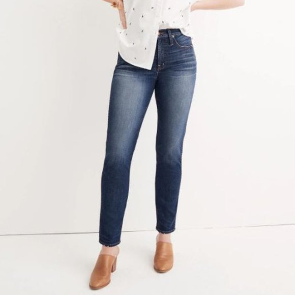 Madewell Denim - Madewell Tall Slim Straight Jeans in William Wash